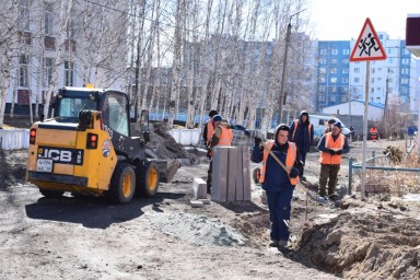 ​Дорожные рабочие АО "Асфальт" продолжают ремонт городских улиц