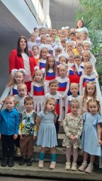 Патриотический час в библиотеке: флаг и гимн России