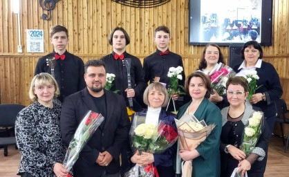 ​В детской музыкальной школе состоялся сольный концерт Серафима Медведева