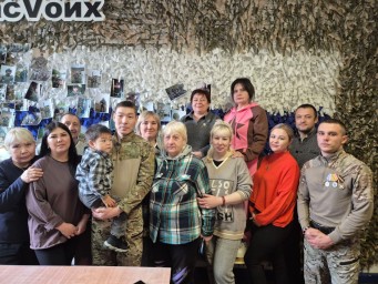 Вместе мы Сила: Встреча Волонтеров и Солдат