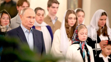 Путин поздравил россиян с Рождеством