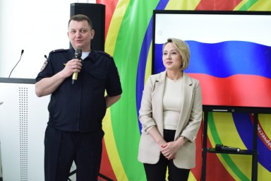 В Тынде подросткам, достигшим 14-летнего возраста, вручили паспорта гражданина РФ