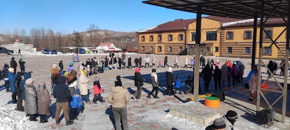 ​В Тындинском округе широко и весело встретили долгожданную весну