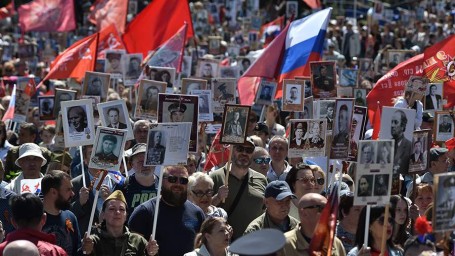 Шествие «Бессмертный полк» в РФ в 2024 году не будут проводить в очном формате