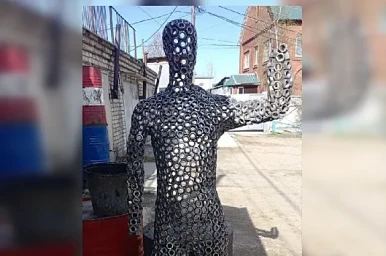 На ж/д вокзале в Тынде появится памятник путейцу