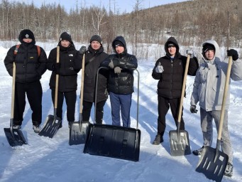 ​Акция волонтерской помощи по уборке снега «Снежный десант»