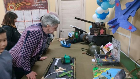 В  Усть-Уркиме состоялся конкурс-выставка  "Макет военных действий - 2025"