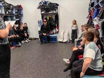 "В Единстве Сила": Викторина по Истории для Юных Хоккеистов в Тынде