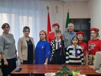 ​В Лопче прошла встреча с ветераном-афганцем Валерием Винниковым
