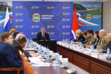 Губернатор Василий Орлов провел заседание Совета по делам ветеранов