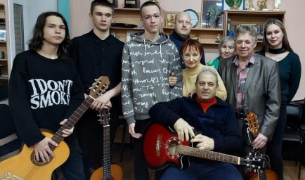 В клубе ,,Третий МИР,, состоялся вечер посвященный дню рождения В.С.Высоцкого