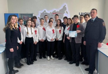 Тындинские полицейские предостерегли подростков от опасностей в виртуальном пространстве