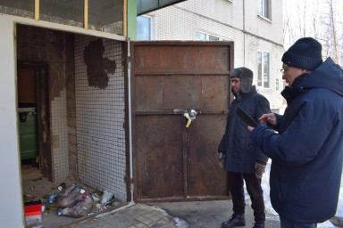 В городе работает представитель ГБУ "Экология" по вопросу своевременного вывоза мусора