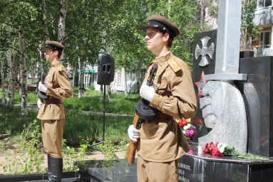 ​В Тынде сегодня состоялся митинг, посвященный Дню памяти и скорби.
