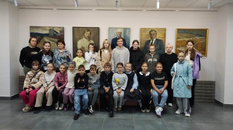 Накануне Дня бамовца в музее провели экскурсию для творческих детей