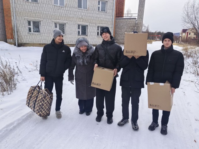 Студенты БАмИЖТ согревают фронт: окопные свечи для СВО Студенты БАмИЖТ согревают фронт: окопные свечи для СВО