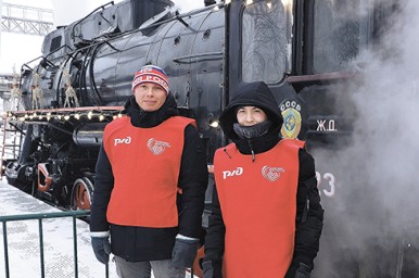 Чтобы найти кого-то
