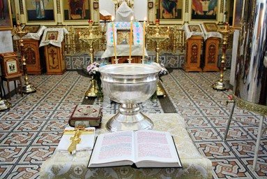 ​В Тынде, в Соборе Святой Троицы в Крещенский сочельник состоялось великое освящение воды