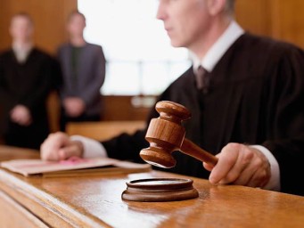 Собственность через суд: Тындинский суд решил спор о гараже.