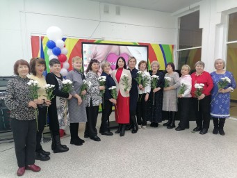 День матери с серебряными волонтерами