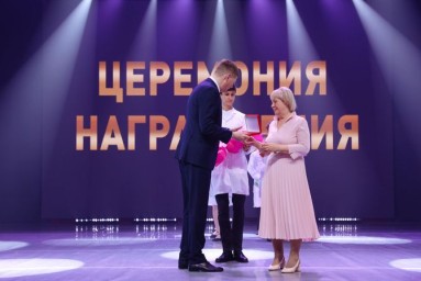 Амурские медики принимают поздравления с профессиональным праздником