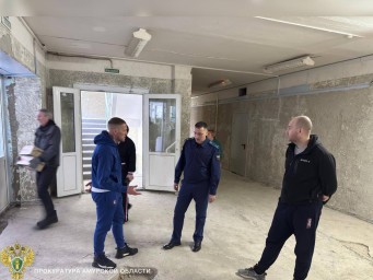 Городской прокурор проинспектировал ход проведения капитального ремонта МОБУ СОШ № 7 г. Тынды