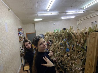 Студенты БАмИЖТ плели маскировочные сети