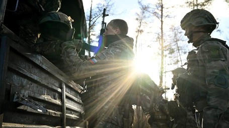 Путин поздравил военных ВС РФ со взятием Авдеевки