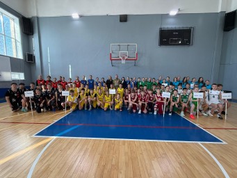 Золотой дубль Тынды на первенстве области по баскетболу