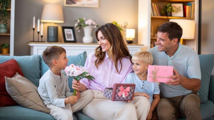 Подлинная история Дня матери: как появился праздник в России Подлинная история Дня матери: как появился праздник в России