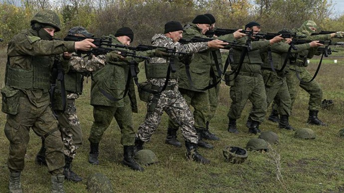 Путин подписал указ о призыве на военные сборы граждан РФ в запасе Путин подписал указ о призыве на военные сборы граждан РФ в запасе