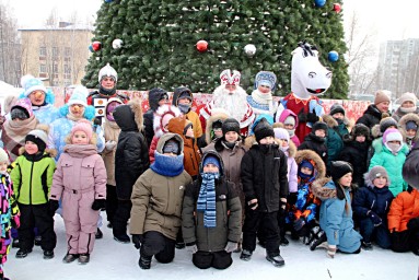 Волшебство на главной площади: Тында зажигает огни новогодней сказки!