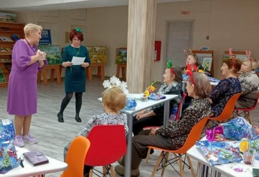 Новогодний праздник «В блеске елочных огней»