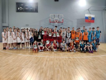 Чемпионат «Локобаскет»