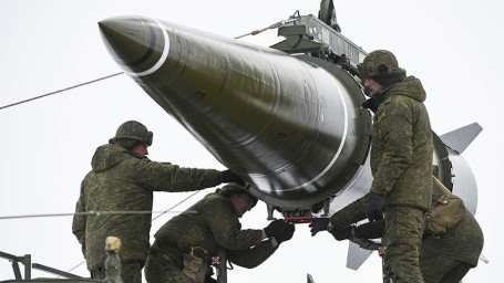 ВС РФ за неделю нанесли восемь групповых ударов по объектам ВПК Украины