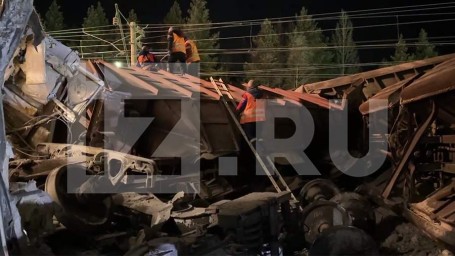 Число погибших после столкновения поездов под Мурманском увеличилось до двух
