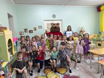 ​Медведь Потап в гостях у дошколят