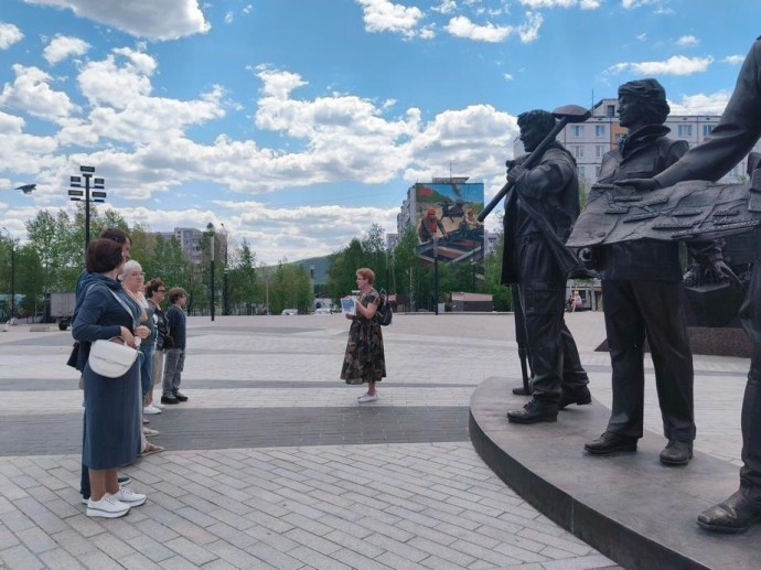 «БАМ, запечатлённый в бронзе»: Музей посвятил экскурсию в общественном открытом пространстве «БАМ, запечатлённый в бронзе»: Музей посвятил экскурсию в общественном открытом пространстве