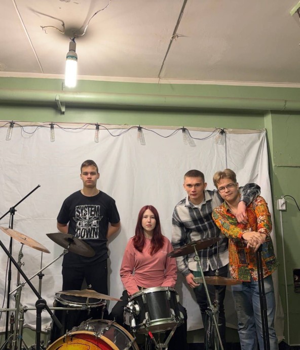 Больная Фантазия: Год после основания