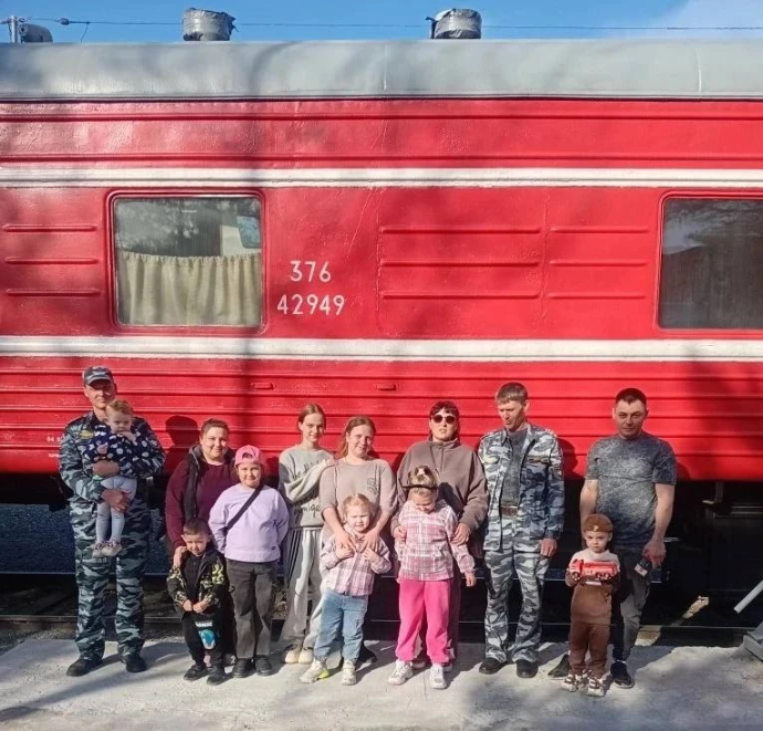 Дипкунский пожарный поезд: праздник для юных гостей Дипкунский пожарный поезд: праздник для юных гостей