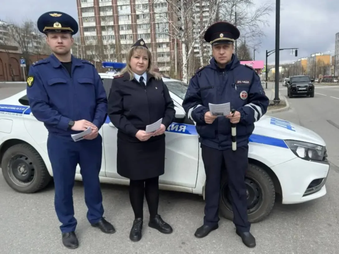 В Тынде прокуратура провела профилактику нарушений ПДД В Тынде прокуратура провела профилактику нарушений ПДД