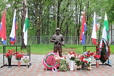 Памятник героям СВО открыли в Тынде: дань памяти и уважения