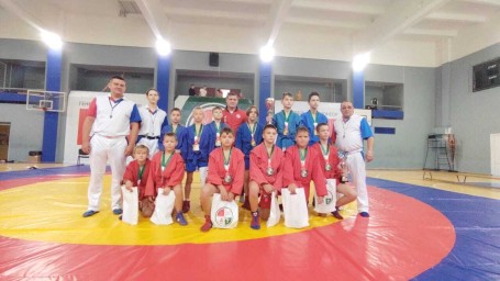 Победа самбистов Спортшколы N 2 на Loco Cup Sambo "БАМ - 2025"