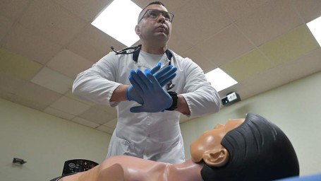 21 февраля &mdash; День фельдшера в России: история, традиции, как поздравить