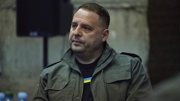 Андрей Ермак уволен с должности главы офиса Зеленского Андрей Ермак уволен с должности главы офиса Зеленского