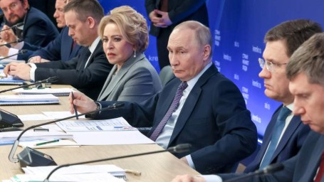 Путин провел заседание наблюдательного совета АСИ. Главное