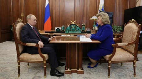 Путин поручил продолжить поиск без вести пропавших участников СВО