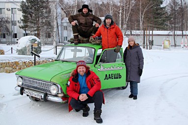 Зеленый &laquo;Москвич&raquo; покоряет просторы: Алексей Жирухин и команда вновь в Тынде, столице БАМа