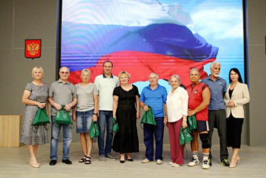 ​Мэр Тынды поблагодарил спортсменов-пенсионеров за успехи на спартакиаде