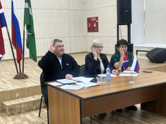 В Тындинском округе прошло первое в этом году заседание Совета народных депутатов.